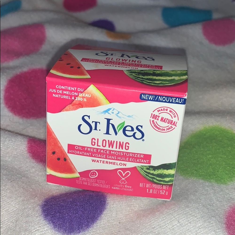 St. Ives moisturizer GLOW 🍉